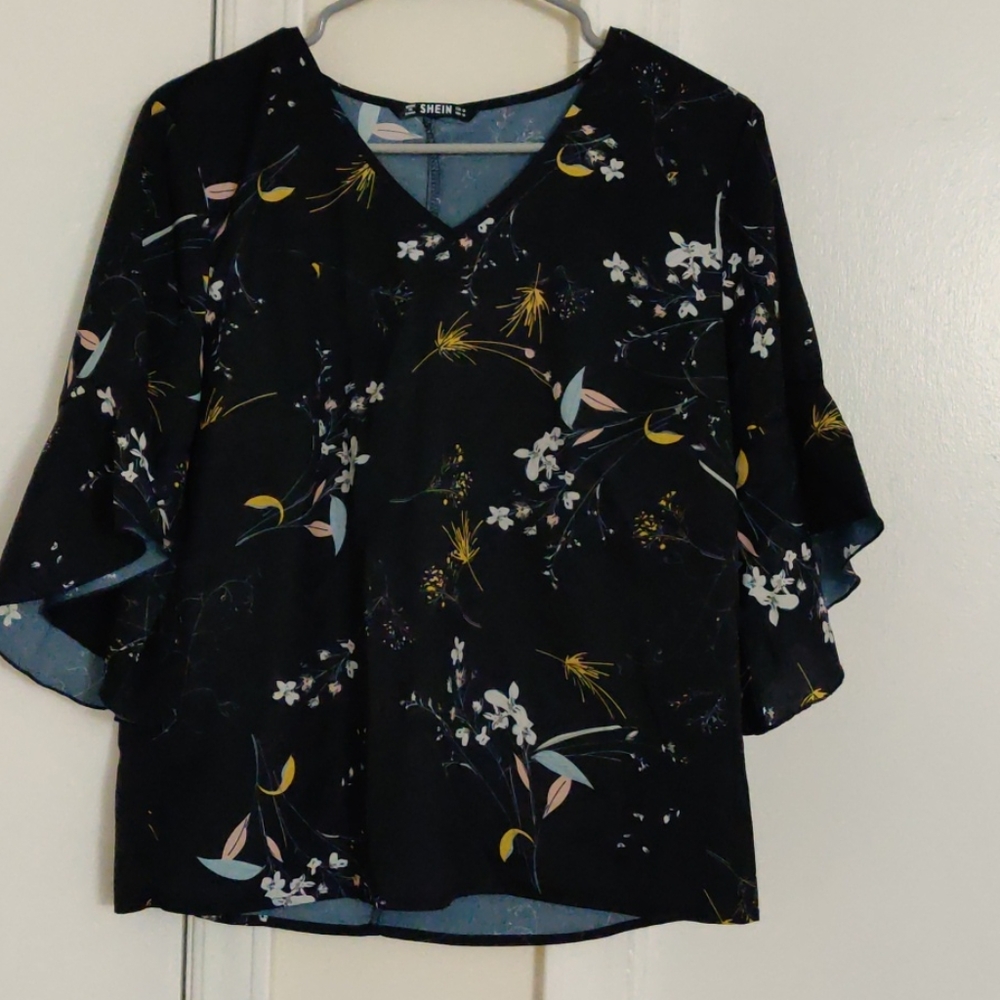 Floral top
